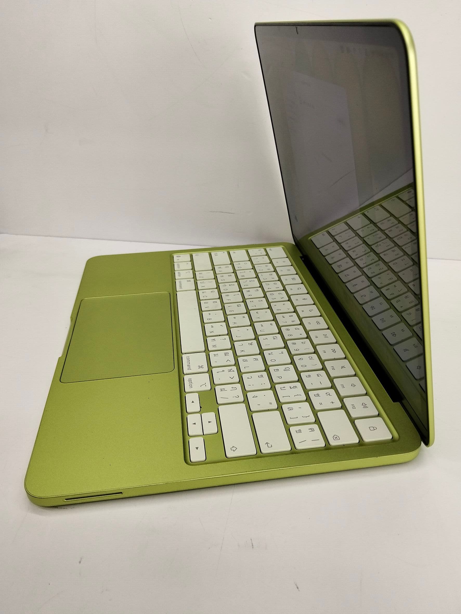 MacBook Neo 13" A18 Pro 8GB/256GB สี Citrus - รูปที่ 2